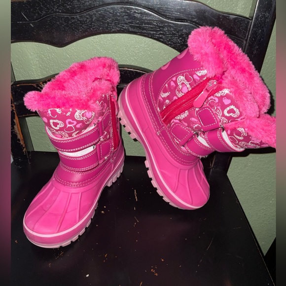 Ducko pink winter boots, size 12 for little girl. - Picture 4 of 6